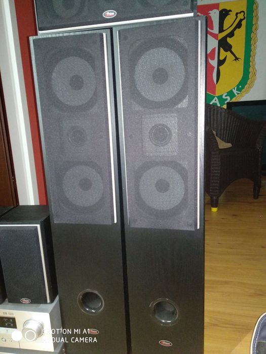 Kino domowe YAMAHA wraz z głośnikami