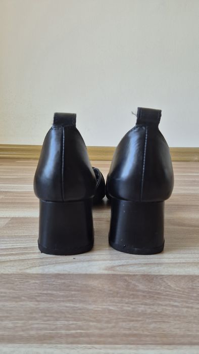 Туфлі шкіряні 41 р. 27,2 см Lasocki