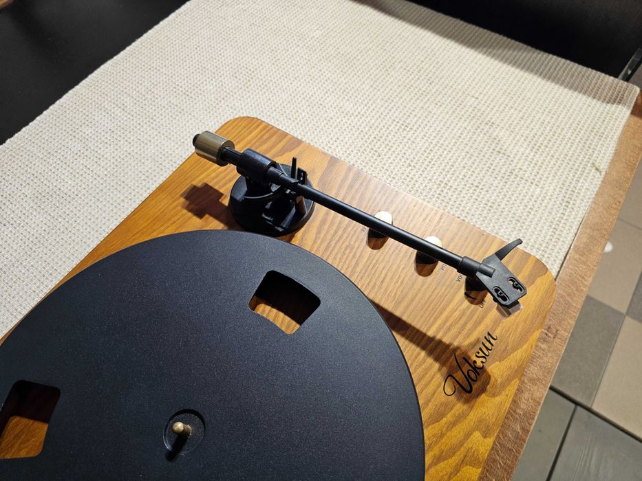 Програвач VOKSUN 1931 Bluetooth, прямий вихід на акустику