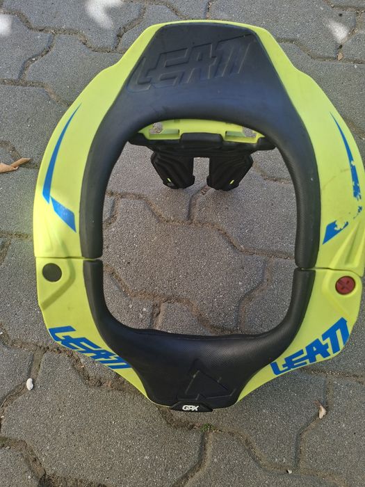 Neck brace leatt  5.5
