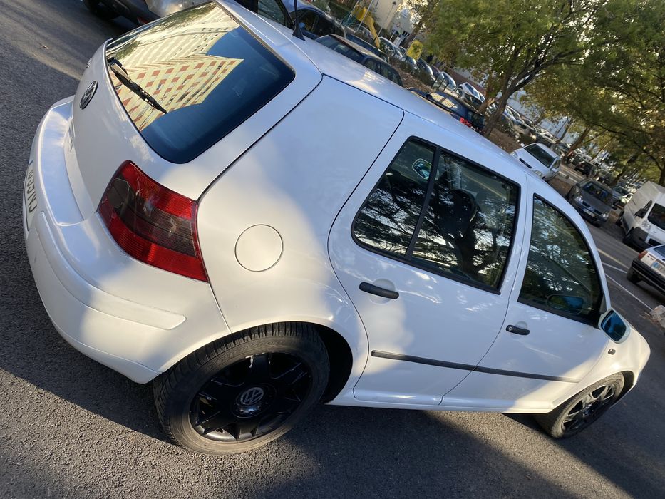 Volkswagen Golf 4 à Venda – Económico, Confortável e Fiável. — photo 3