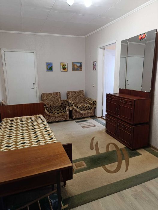 Продам трикімнатну квартиру