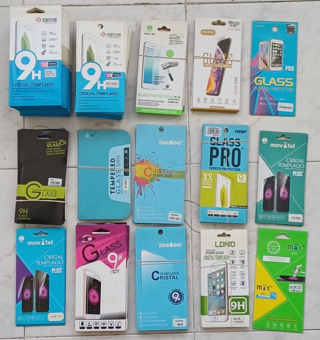 Telemóveis Mais de 100 peças Novas