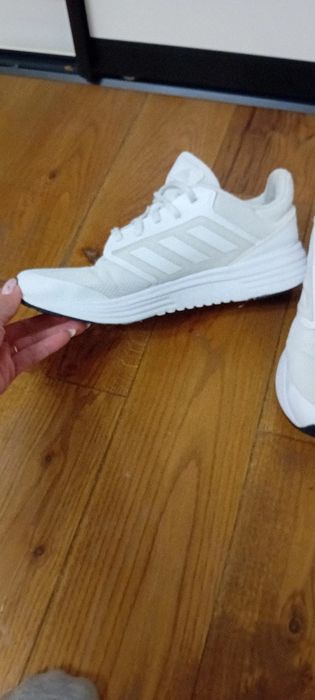 Кросівки  Adidas розмір 42