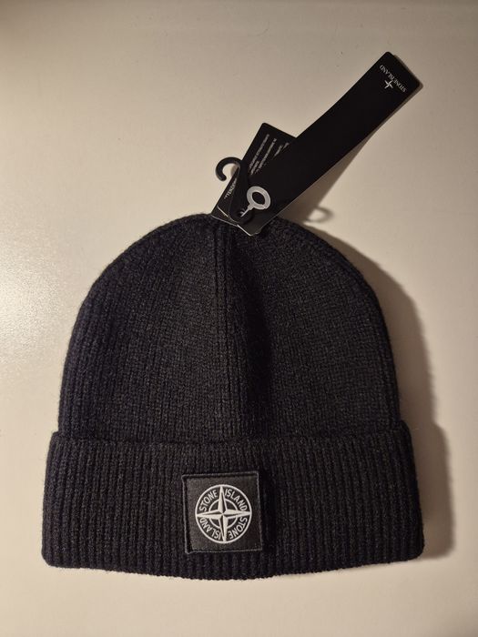 Czarna czapka Stone Island