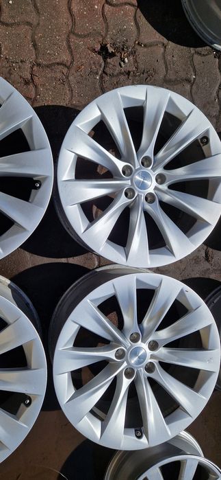 Felgi aluminiowe oryginalne Tesla 20 cali 5x120