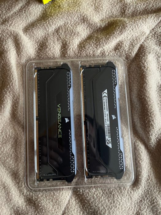 Ram DDR4 16gb RGB