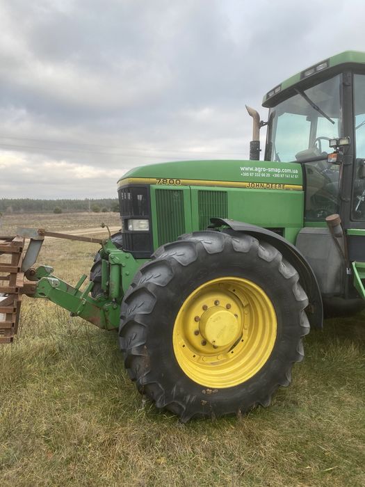 Трактор John Deere 7800