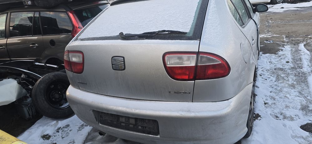 Drzwi maska  zderzak  belka Seat Leon I  1,9 części