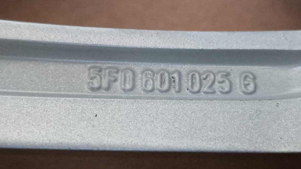 Felgi aluminiowe Skoda Octavia III II Superb II Vw  Seat Audi 17" 5x112 Et49 (OL841F)