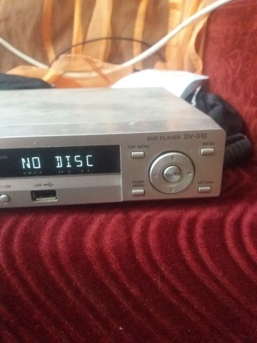 Продам DVD в хорошому стані