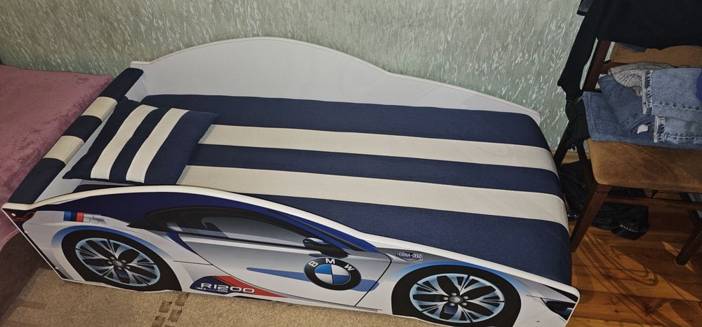 Детская кровать- машина