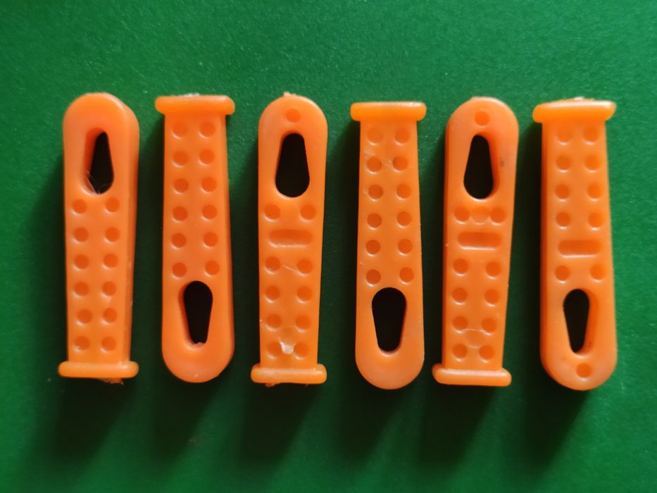 Ручки пластикові