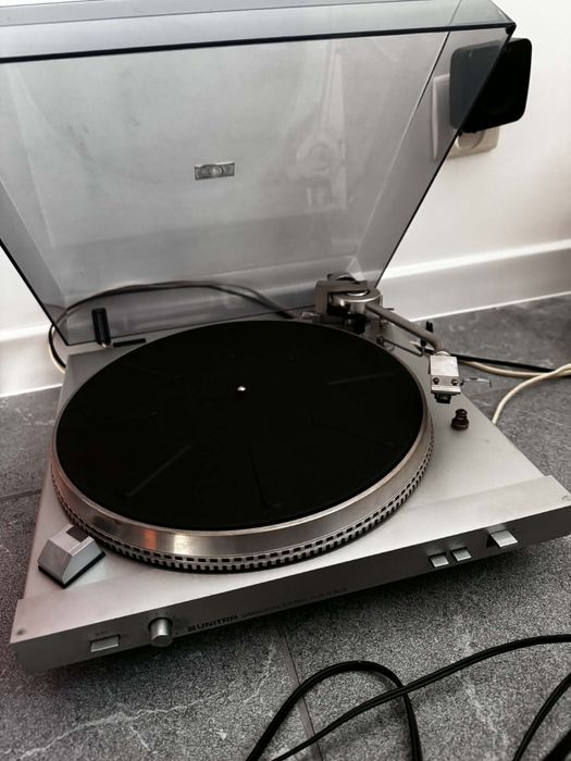 GRAMOFON unitra bardzo dobrze zachowany, uszkodzony pasek