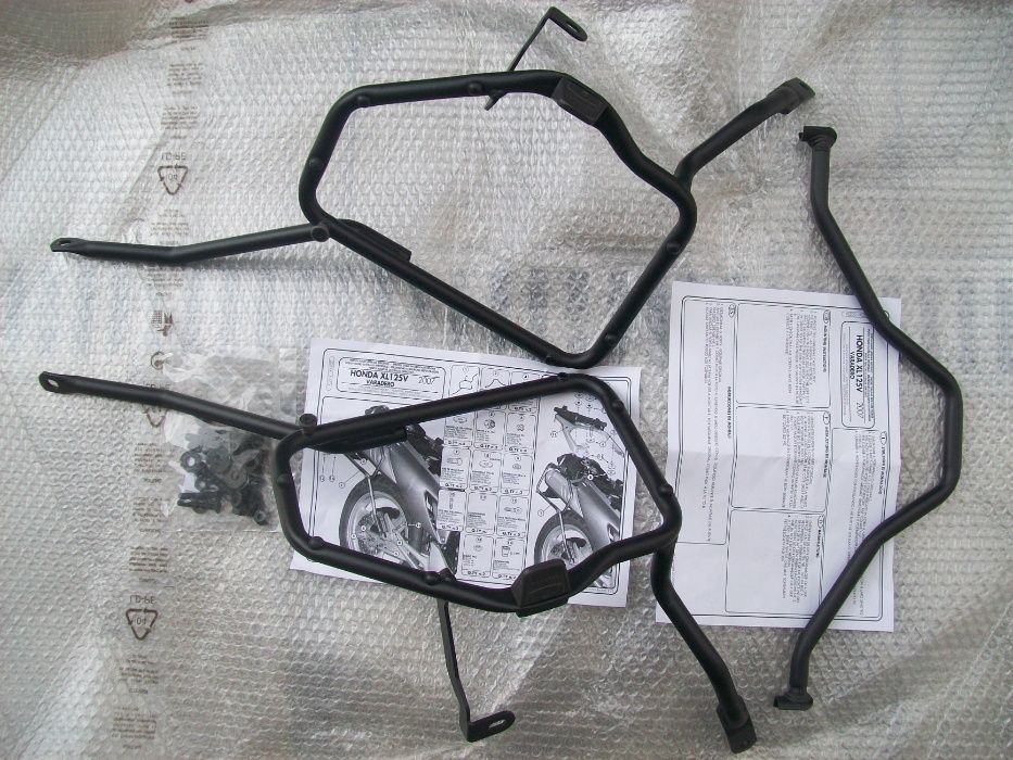 PL202 Varadero 125 (07>14) XL 125V HONDA GIVI stelaż boczny monokey