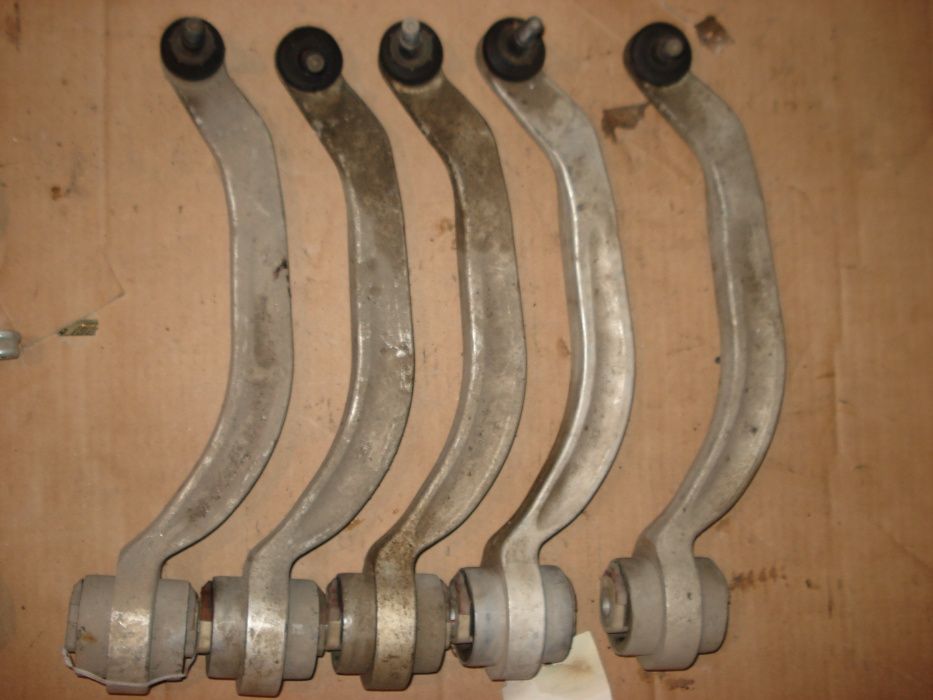 Рычаг подвески Audi, Volkswagen, SEAT, Skoda, VW, кн: 8E0407693AG