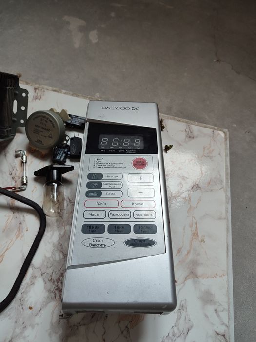 Мікрохвильова піч Daewoo по запчастинах