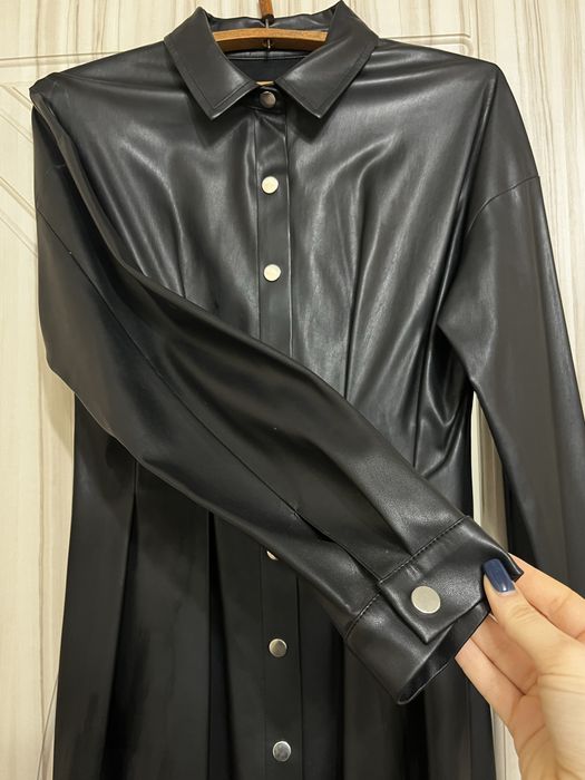 Плаття з екошкіри