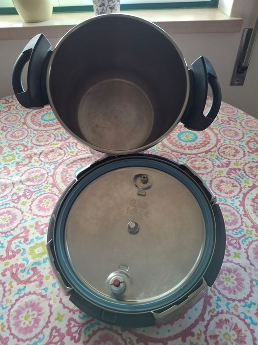 FLAMA - Panela Pressão 10 Litros