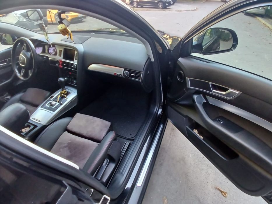 Автомобіль ауді А6 в хорошому стані