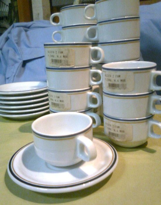 Six new 150 ml hotel cups64862278227842121