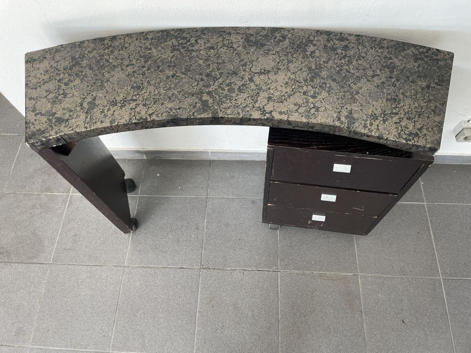 Mesa para manicure