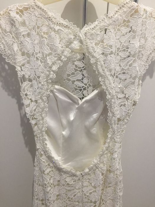 Длинное вечернее кружевное платье в греческом стиле