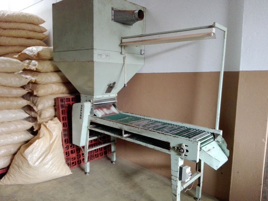 Máquina de tirar cavacos - Rolhas cortiça