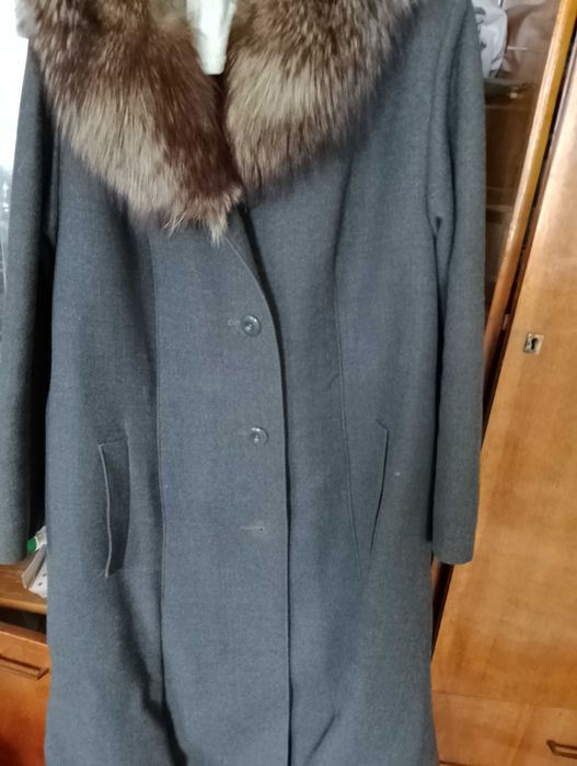 Зимнее пальто с чернобуркой