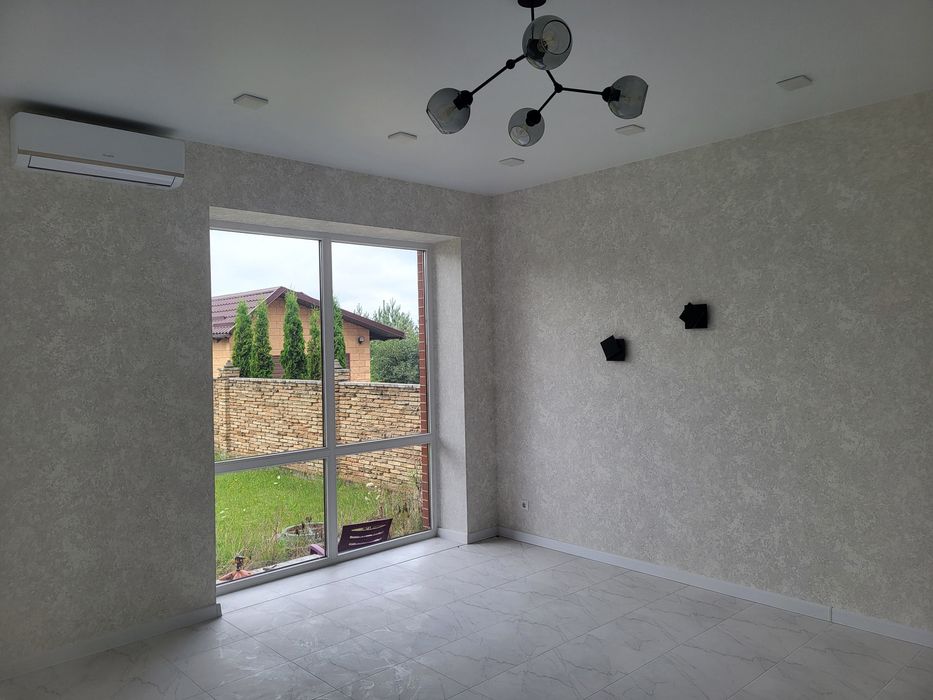 Продам  Новий будинок з ремонтом + ділянка 8 сот