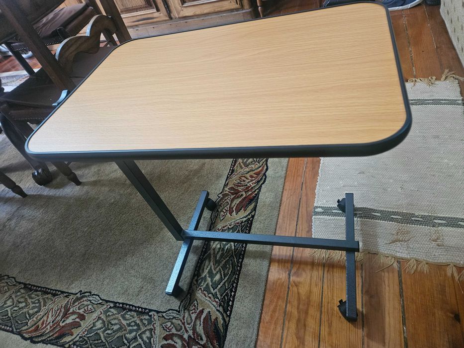 Mesa multifacetada,completamente nova,já montada