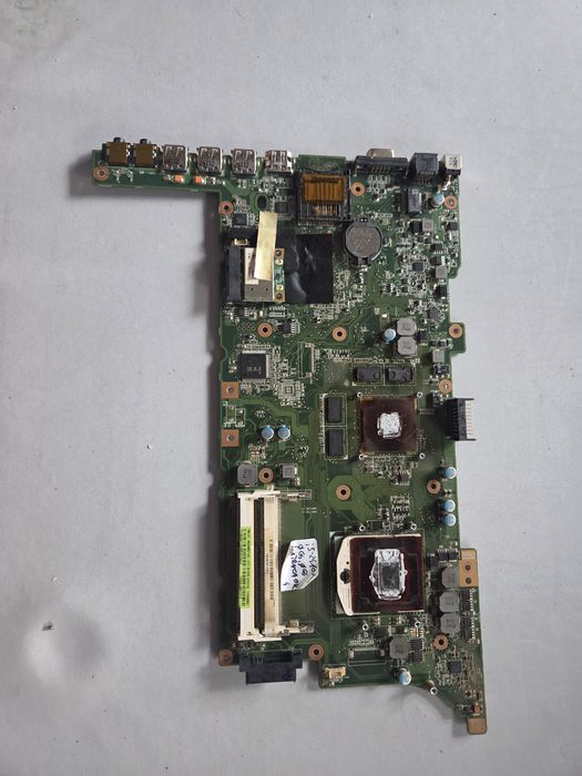 Sprzedam uszkodzoną plytę główną do laptopa ASUS N73S (bez procesora)