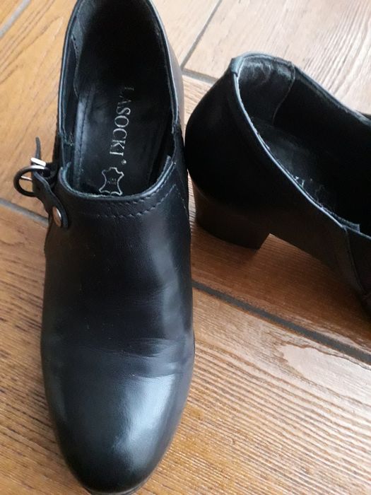 Butki Lasocki czarne skórkowe