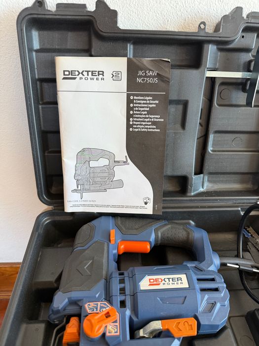 Serra tico-tico com fio Dexter JIG SAW, modelo NC750JS