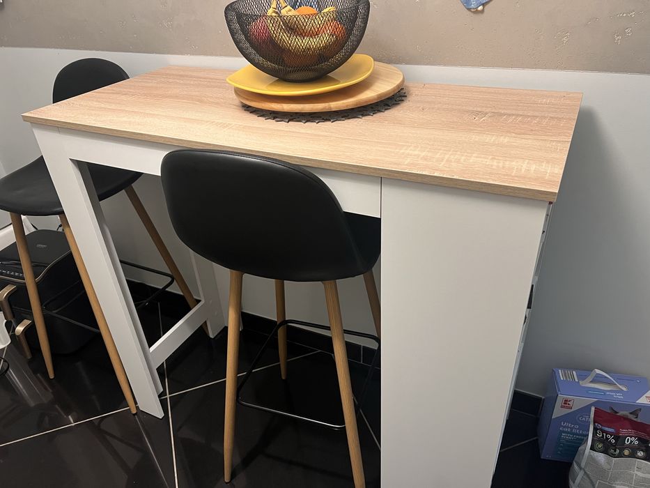 Stolik barowy pod hoker