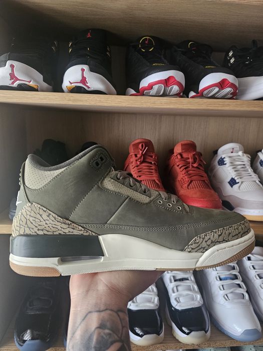 Jordan 3 Medium Olive