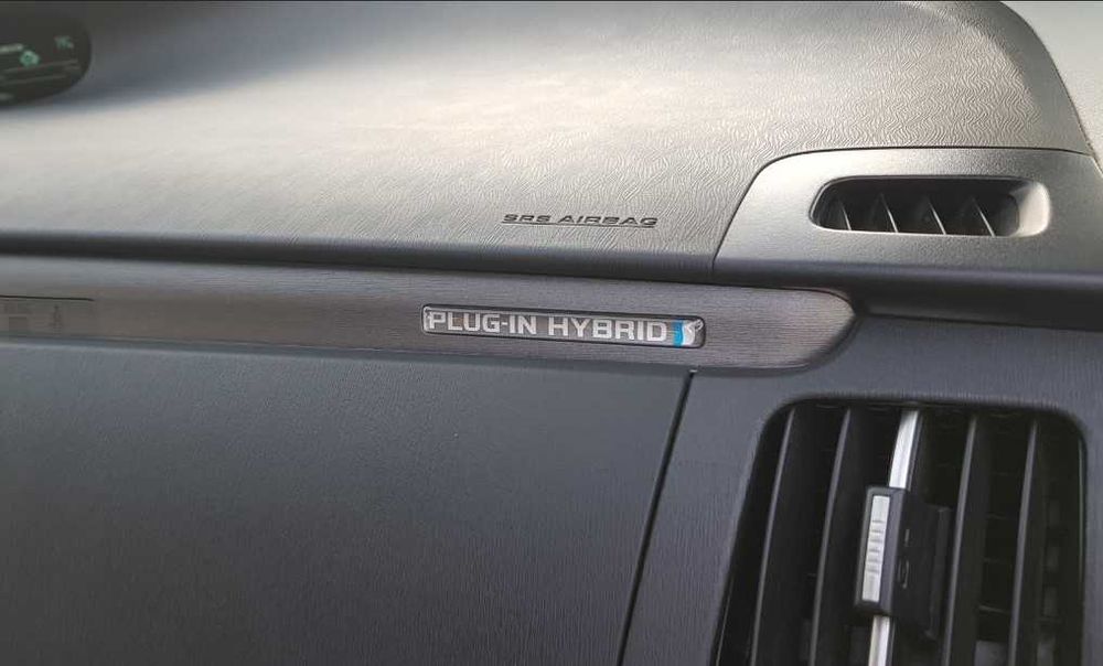 Тoyota Prius Plugin  hybrid 5л/100км $11,1
