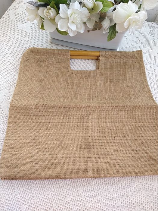 Mala de Mão em Juta / Ráfia com Pegas de Madeira – Estilo Boho / Verão - Nova!