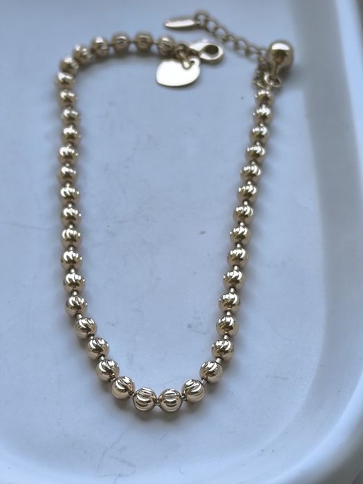 Złota bransoletka na kostkę długość regulowana