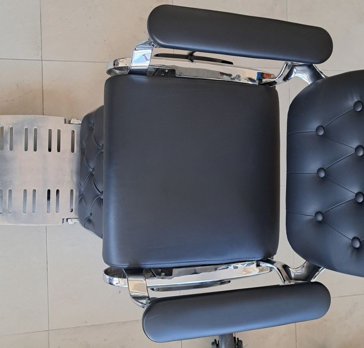 Sprzedam fotel barberski