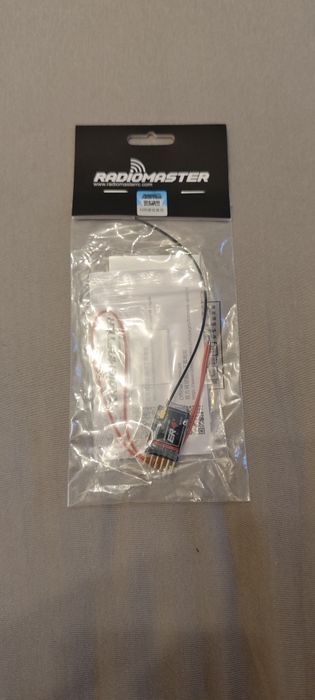 Приймач RadioMaster ER4 2.4GHz ExpressLRS (ELRS PWM)