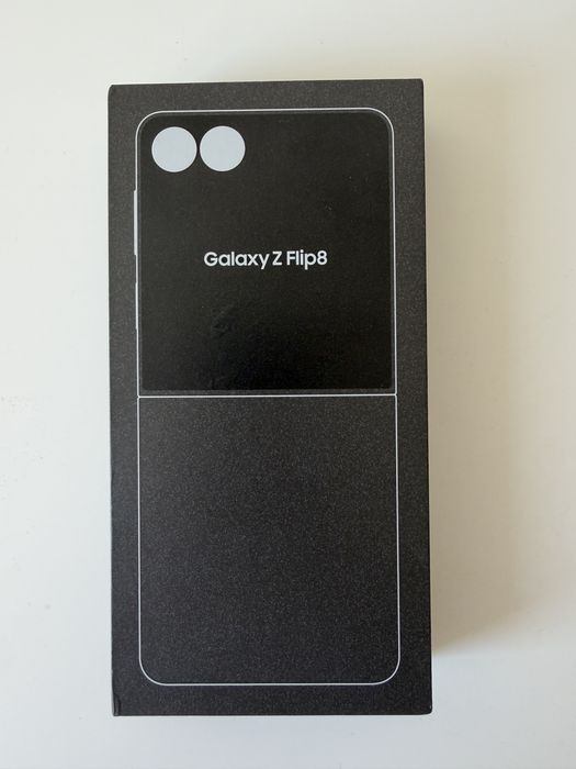 Samsung Galaxy Z Flip 8