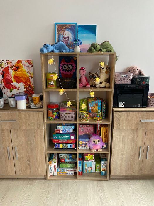 Стелаж і дві тумби, полиця, терміновий продаж