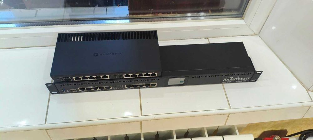 Мощный Mikrotik RB4011  и RB3011 Gigabit SFP usb LTE Роутер 10портов