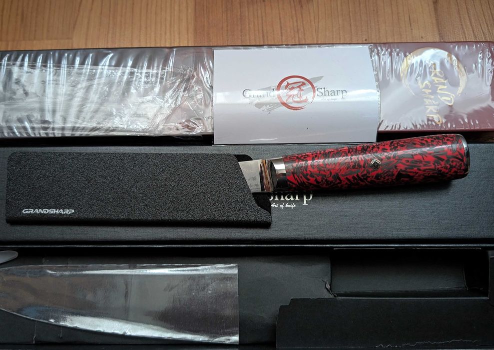 Кухонный нож GrandSharp CPM S35VN Damask 67 слоев 148mm Карбон + Resin