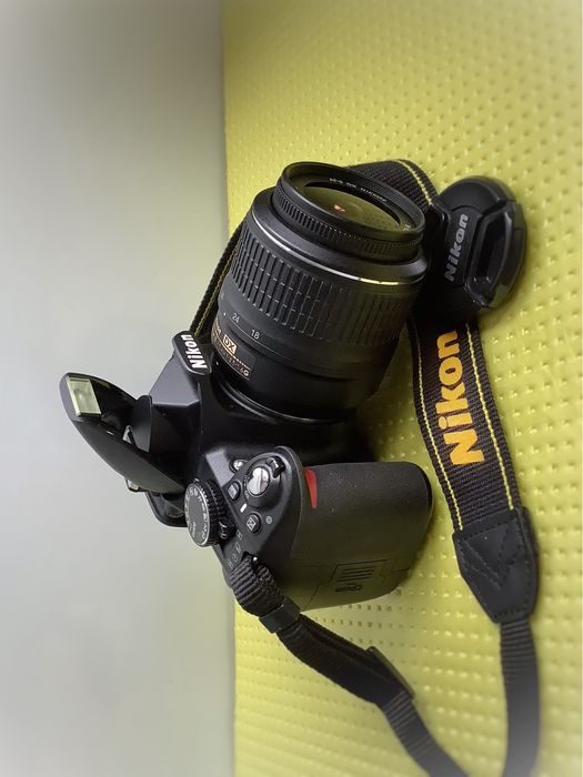 Никон D3100 малый пробег!