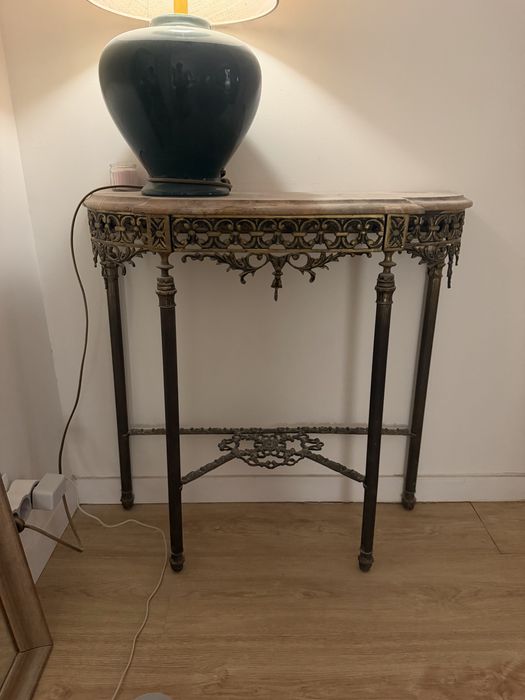 Mesa de entrada antiga