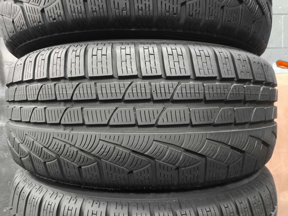 Шини бу 225/50 R17 Pirelli Sottozero Winter 210 Комплект Run Flat Зима