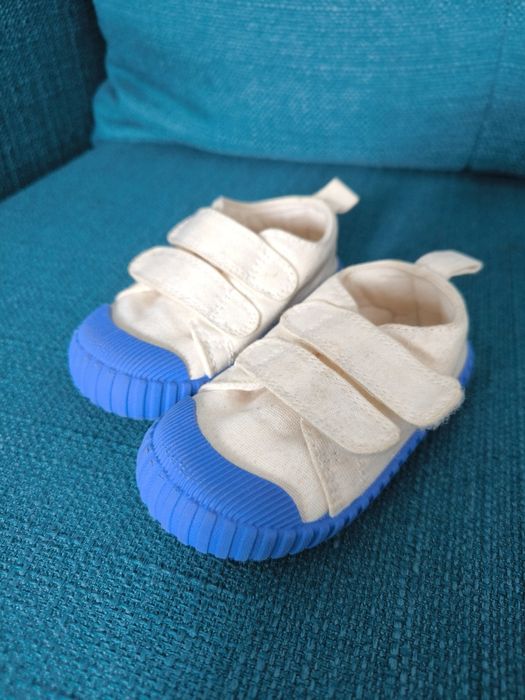 Trampki niemowlęce Cool Club buciki Smyk 20