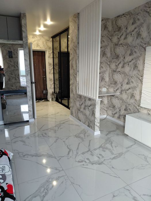 Сдам 1 ком студию с евро ремонтом в новом доме   (Марсельская) .